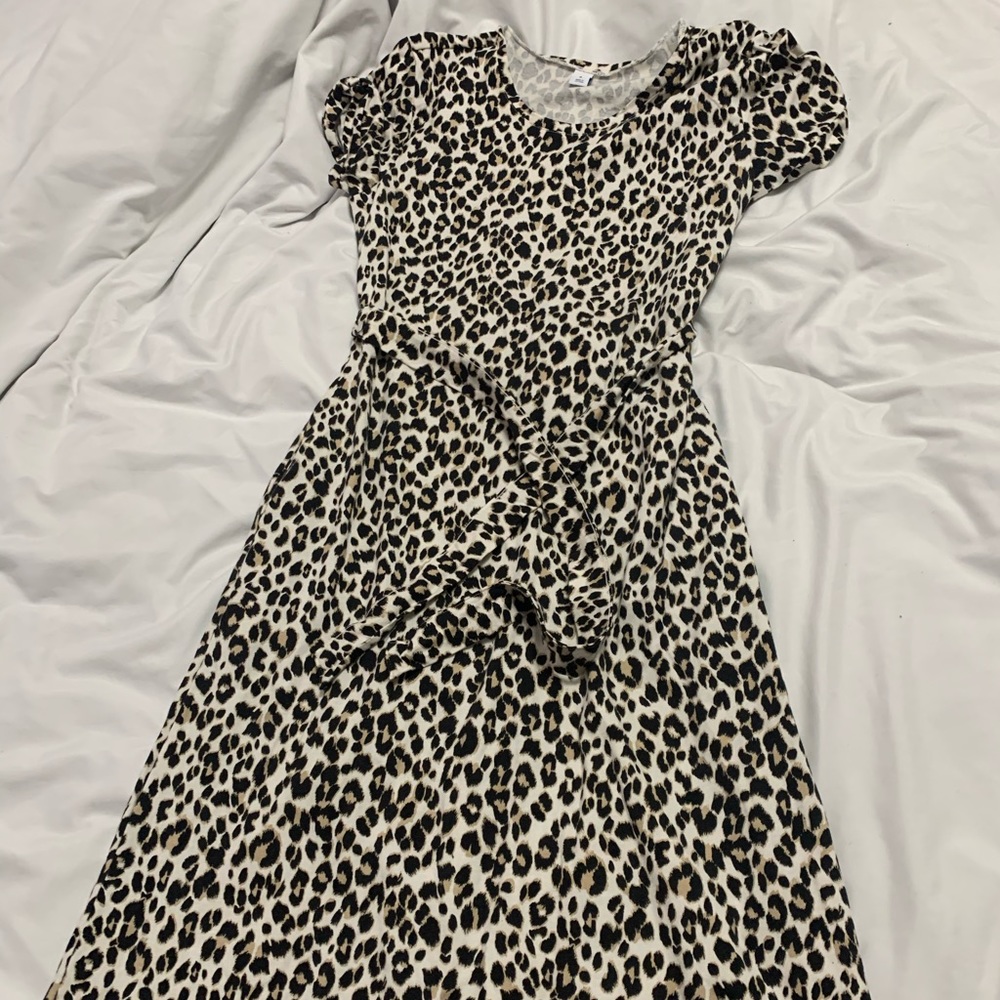 Old Navy Tie-Belt Maxi Tee Dress - Leopard Print